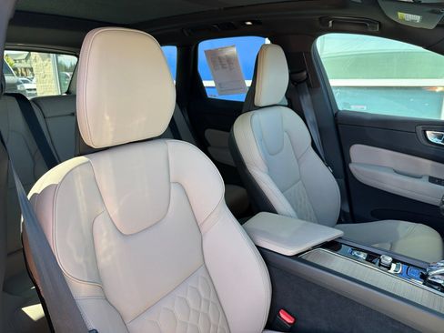 Used 2026 Volvo XC60 B5 Plus AWD/4WD image 26
