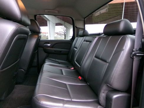 Used 2011 Chevrolet Silverado 2500 LTZ w/ LTZ Plus Package image 14