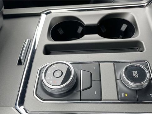 Used 2021 Ford Expedition Max XLT image 19