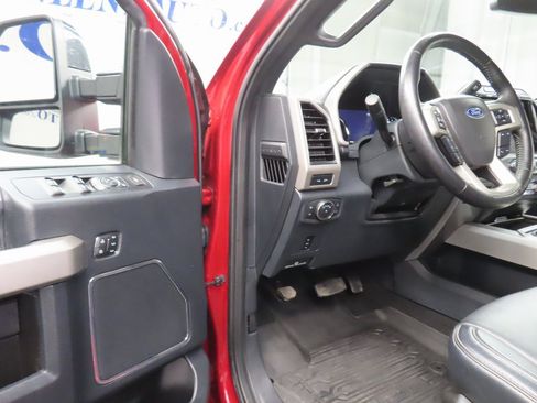Used 2022 Ford F350 Lariat image 48