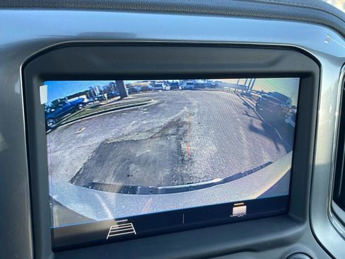 Used 2023 Chevrolet Silverado 2500 LT w/ Convenience Package image 11