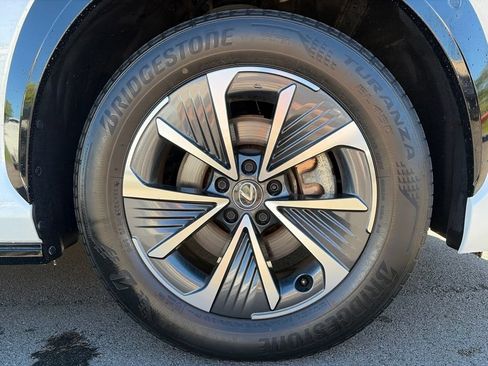Used 2023 Lexus RZ 450e Premium w/ Technology Package AWD/4WD image 24
