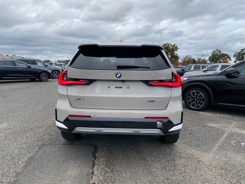 New 2026 BMW X1 xDrive28i w/ Technology Package AWD/4WD image 3