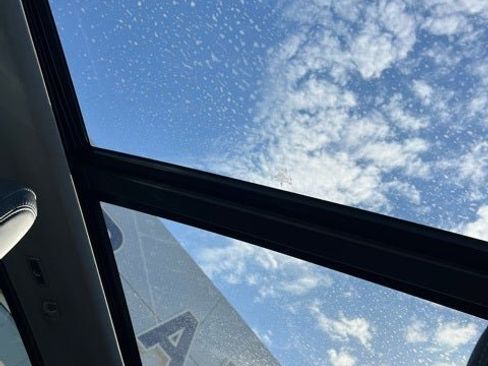 Used 2023 Ford F150 Limited image 12