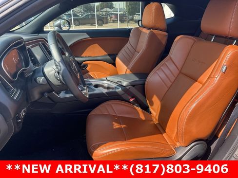 Used 2016 Dodge Challenger SRT Hellcat image 5