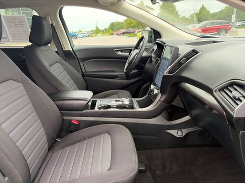 Used 2024 Ford Edge SE w/ Black Appearance Package AWD/4WD image 12