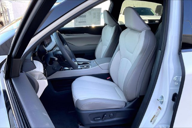 New 2027 INFINITI QX65 Sport w/ Cargo Package AWD/4WD image 8