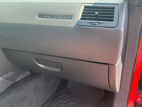 Used 2010 Dodge Challenger R/T RWD image 15