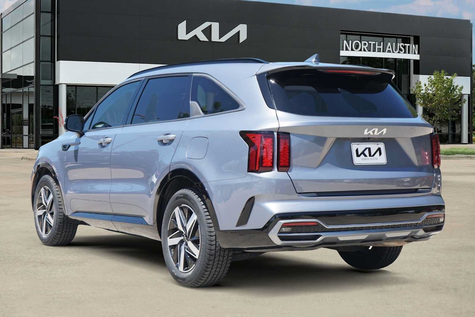 Certified 2022 Kia Sorento S w/ Panoramic Sunroof Package FWD image 4