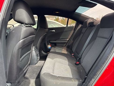 Used 2015 Dodge Charger SE w/ Popular Equipment Group image 12