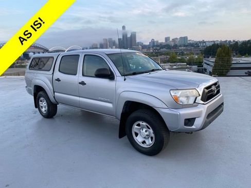 Used 2014 Toyota Tacoma PreRunner w/ SR5 Package RWD image 24