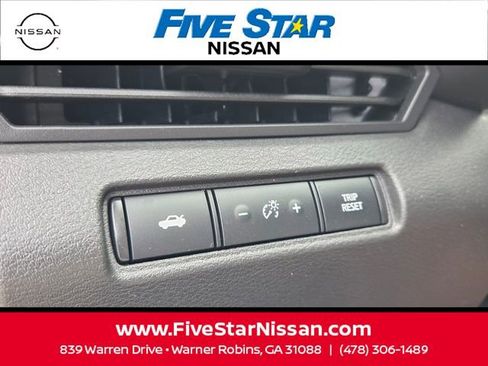 Used 2024 Nissan Altima 2.5 SV FWD image 28