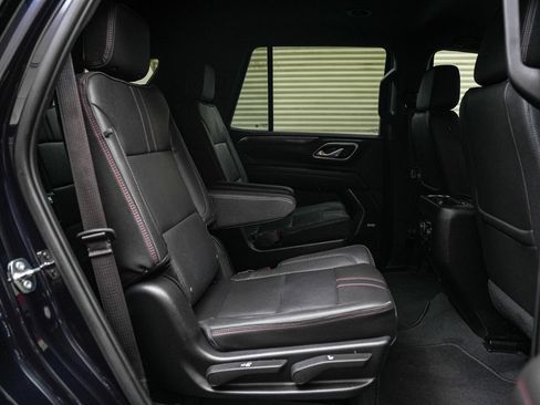 Used 2022 Chevrolet Tahoe RST w/ Luxury Package AWD/4WD image 39