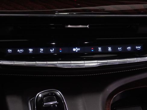 Used 2023 Cadillac Escalade Sport Platinum image 18