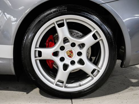 Used 2005 Porsche 911 Carrera S RWD image 45