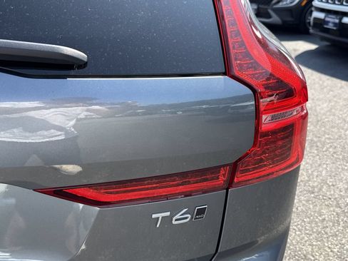 Used 2019 Volvo XC60 T6 Momentum w/ Multimedia Package AWD/4WD image 33