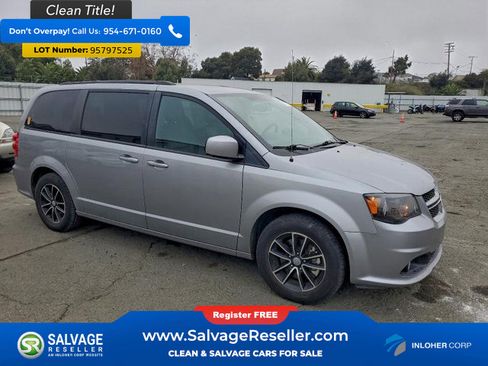 Used 2018 Dodge Grand Caravan GT image 5
