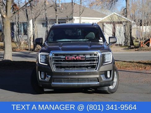 Used 2021 GMC Yukon XL SLT image 2