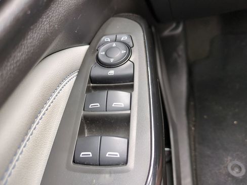 Used 2025 Chevrolet Trax LT w/ Driver Confidence Package FWD image 23