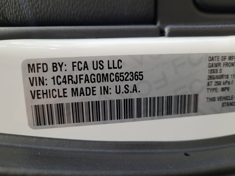 Used 2021 Jeep Grand Cherokee Laredo AWD/4WD image 33