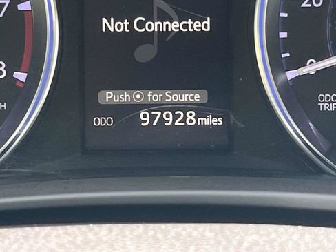 Used 2018 Toyota Highlander XLE AWD/4WD image 28