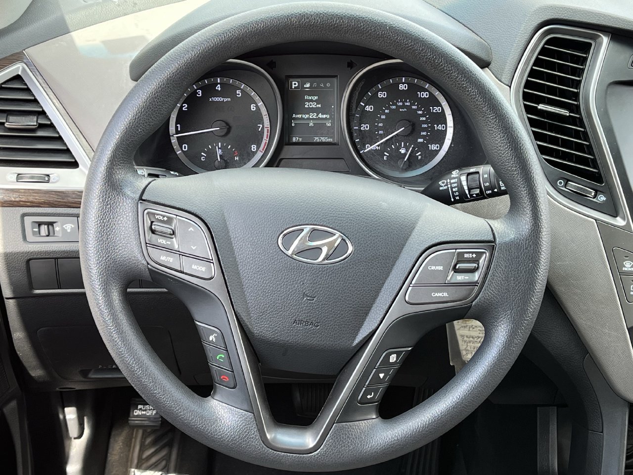 Used 2017 Hyundai Santa Fe Sport FWD image 11