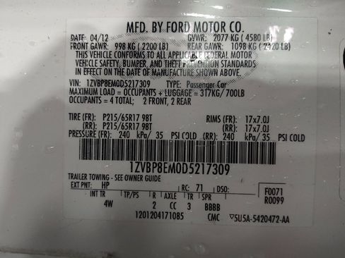 Used 2013 Ford Mustang Premium image 33