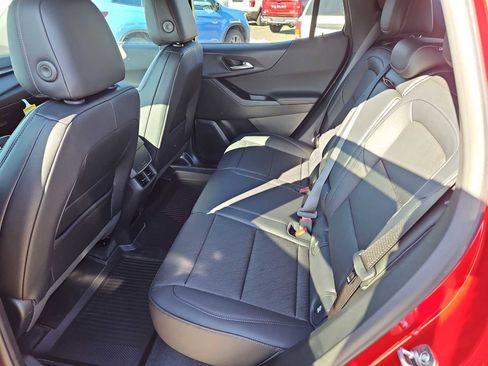 New 2026 Chevrolet Equinox LT w/ Convenience Package II AWD/4WD image 18
