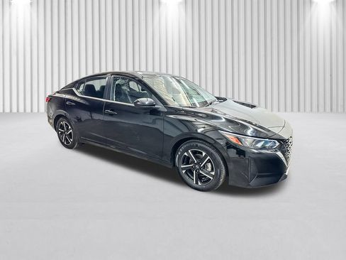 Used 2024 Nissan Sentra SV FWD image 2
