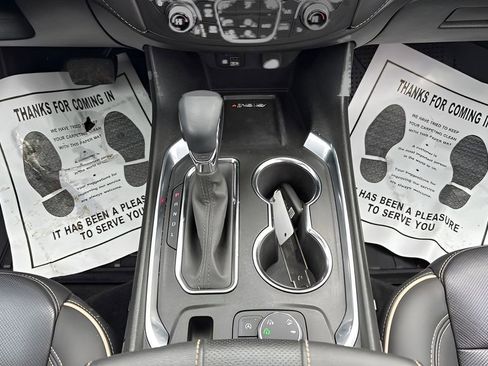 Used 2023 Chevrolet Traverse Premier w/ Redline Edition image 20