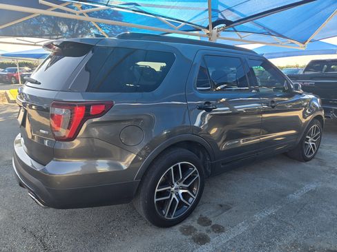 Used 2017 Ford Explorer Sport w/ Equipment Group 401A image 4