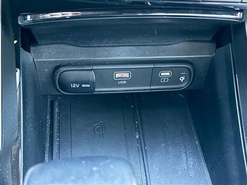 Used 2023 Kia Telluride S image 24