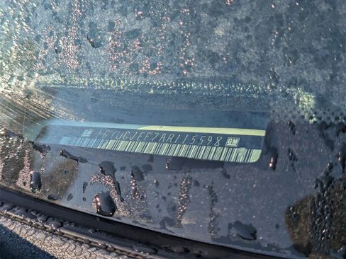 Used 2010 Cadillac Escalade ESV Premium image 13