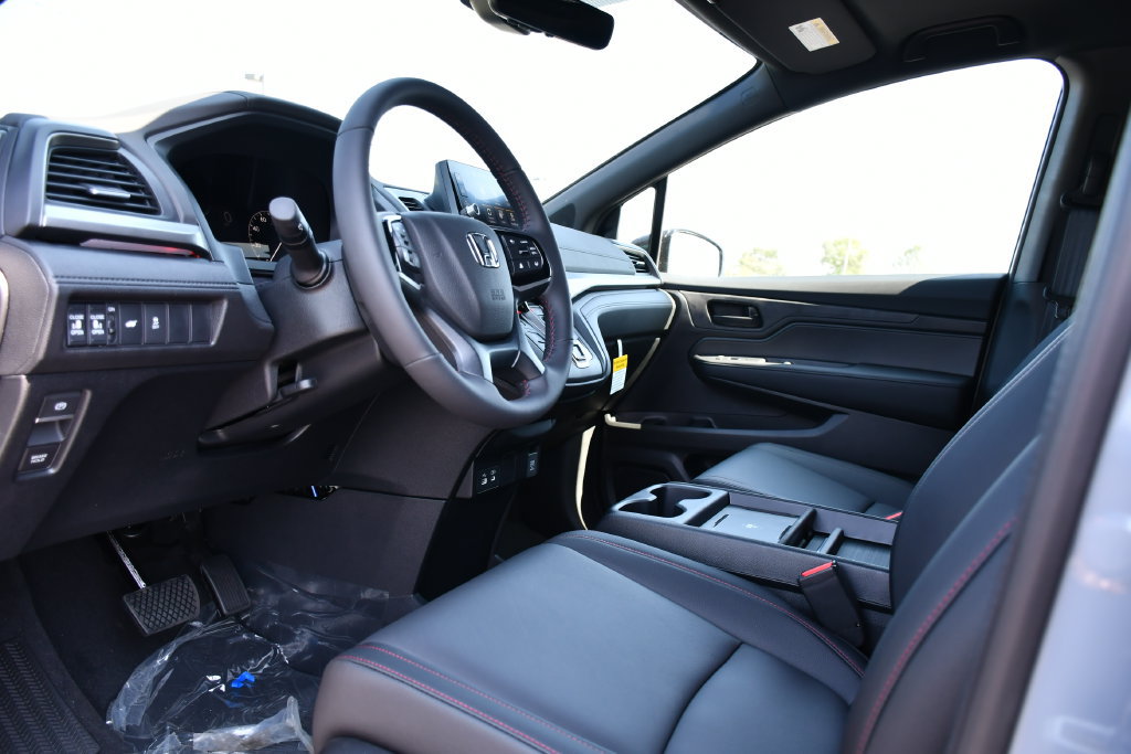 New 2026 Honda Odyssey Sport-L image 13