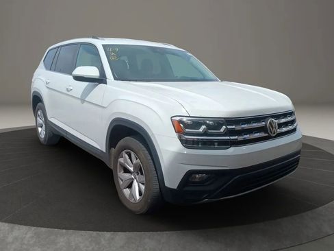 Used 2019 Volkswagen Atlas SE FWD image 2