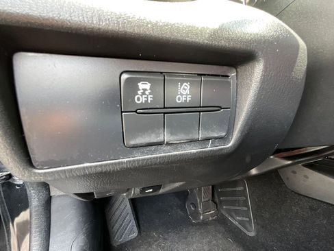 Used 2019 MAZDA MX-5 Miata RF Grand Touring RWD image 7
