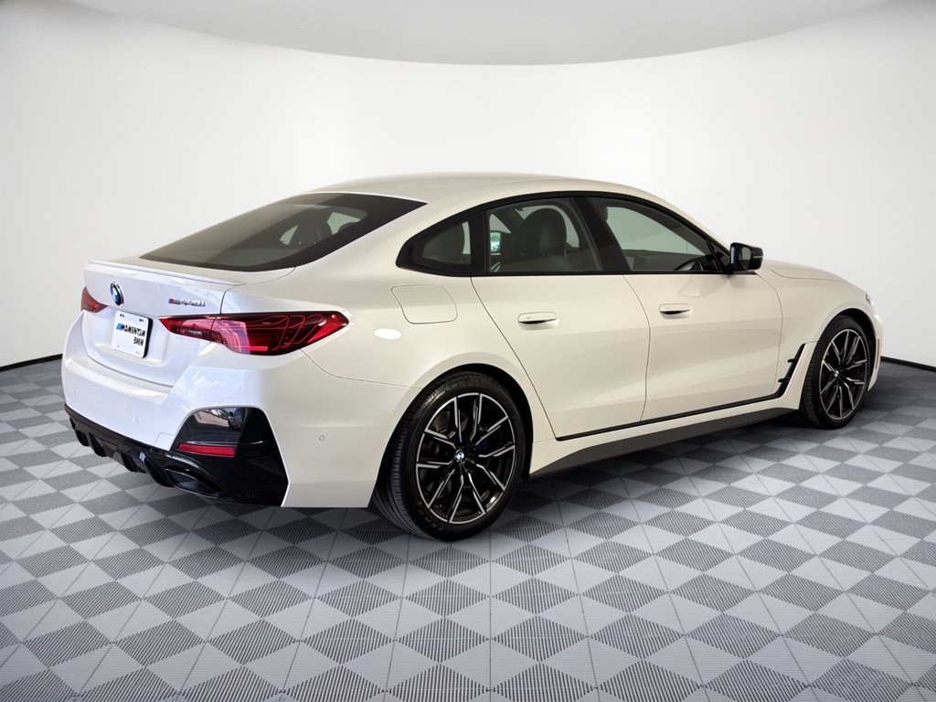 Used 2026 BMW M440i w/ Premium Package RWD image 9