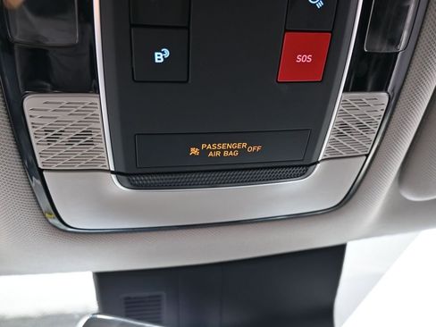 Used 2025 Hyundai Palisade SEL FWD image 31