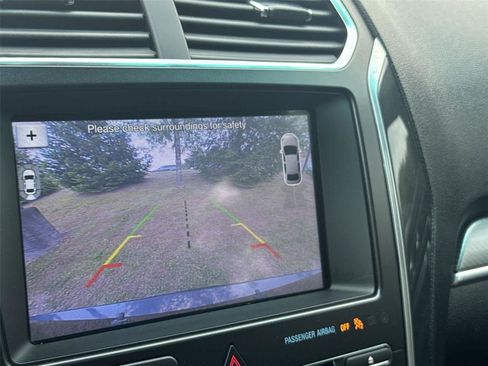 Used 2017 Ford Explorer Sport w/ Equipment Group 401A AWD/4WD image 28