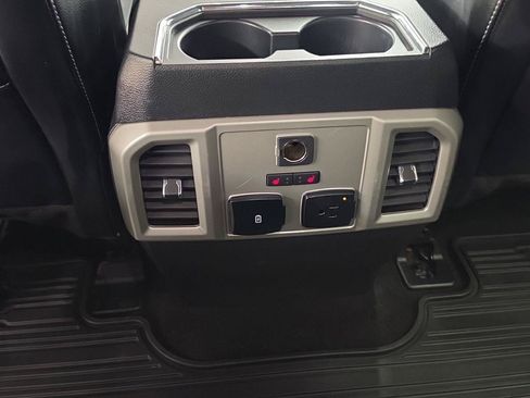 Used 2020 Ford F150 Lariat w/ Equipment Group 502A Luxury AWD/4WD image 14
