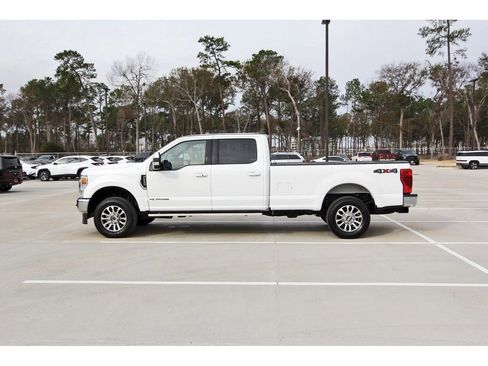 Used 2022 Ford F250 Lariat w/ Lariat Ultimate Package AWD/4WD image 4