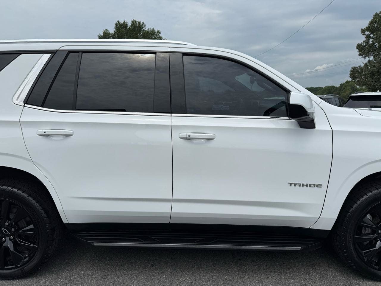 Used 2023 Chevrolet Tahoe LT RWD image 43