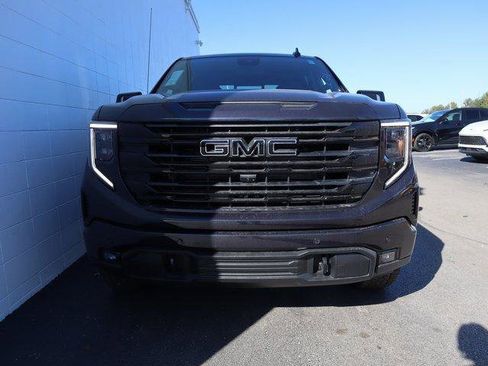 New 2026 GMC Sierra 1500 Elevation w/ Elevation Premium Package image 2