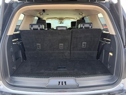 Used 2024 Ford Expedition XLT AWD/4WD image 11