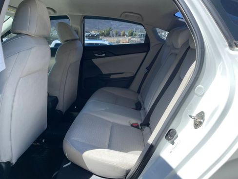 Used 2019 Honda Insight EX image 21
