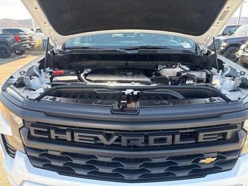 Used 2025 Chevrolet Silverado 1500 Custom AWD/4WD image 15