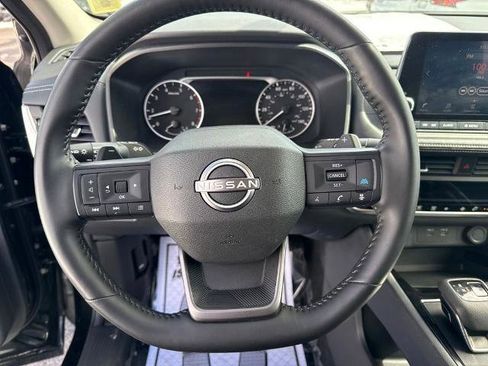 Certified 2025 Nissan Rogue SV AWD/4WD image 22