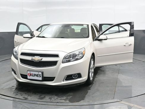 Used 2013 Chevrolet Malibu LT image 38