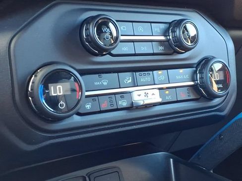 Used 2023 Ford Bronco Outer Banks AWD/4WD image 26