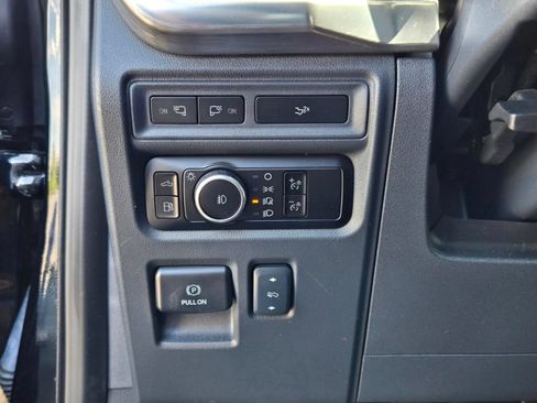 Used 2023 Ford F150 Lariat w/ Trailer Tow Package AWD/4WD image 18